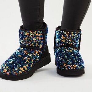Ugg Women's Classic Mini Stellar Sequin Black Boots, Women’s 3/ Kid’s 1-2/ 35 EU
